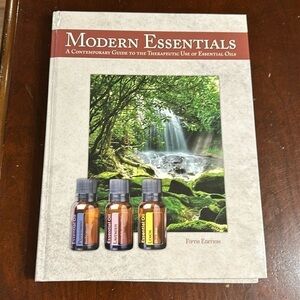 DoTerra Modern Essentials Book